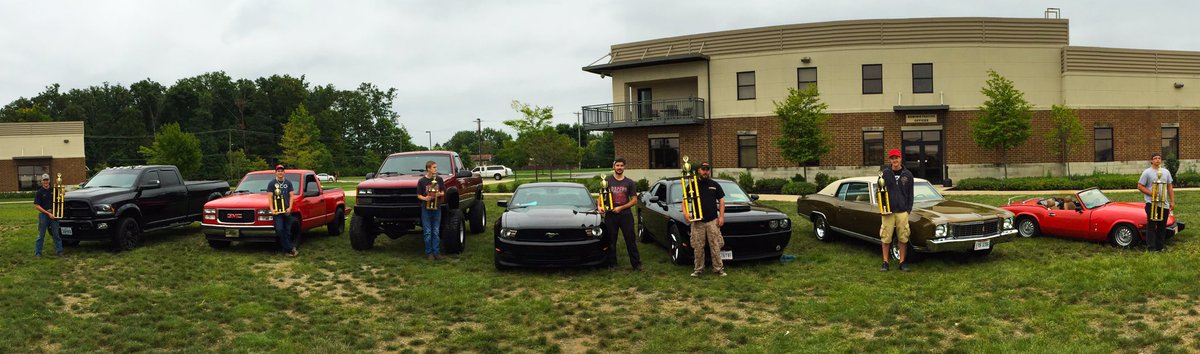 UNOH_edu's tweet photo. Congratulations to our Car/Truck show winners! #WelcomeWeek2016 https://t.co/rB0ebpZaJb