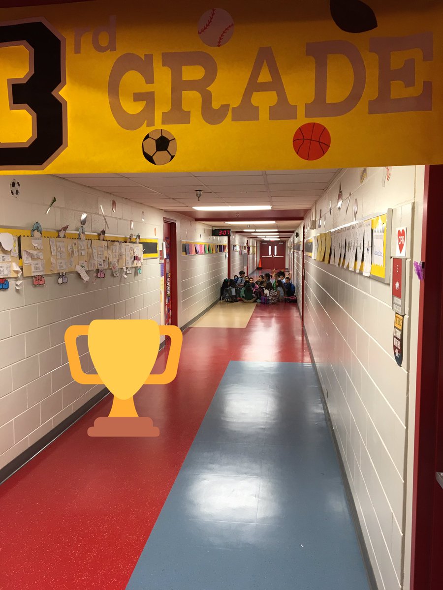 born_chris's tweet photo. #wearelively #livelyreads @Goodrum_Class That's How We Roll!! https://t.co/52A2xAd3US