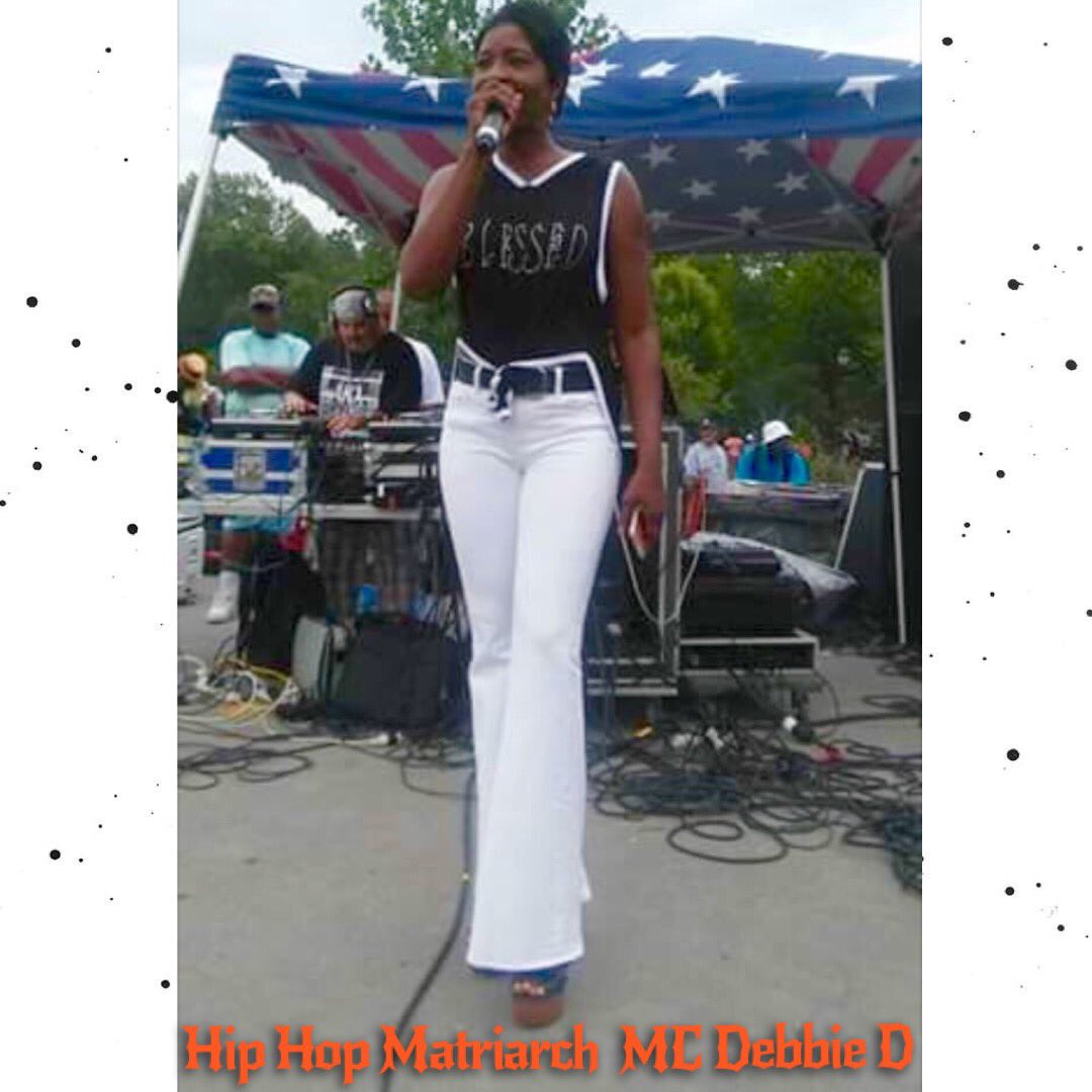 MCDebbieD's tweet photo. Hosting the 2016 Reunion of #TheLBrothers &amp; @ColdCrushBros w @DJWHITEFLASH on the 1s n 2s in #CrotonaPark #Bronx NY https://t.co/lLAiV2J1LO