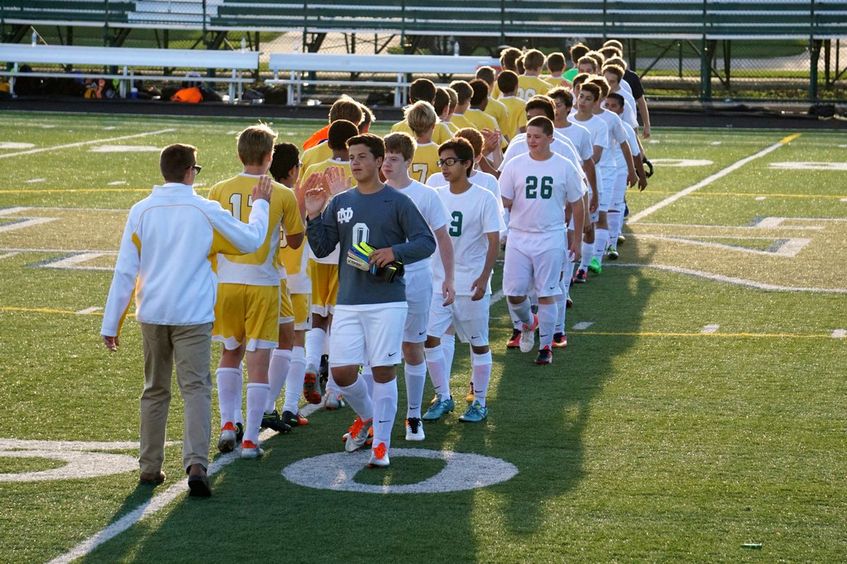 DisneyMaryS's tweet photo. Great win tonight! 3-2 #SoccerDons #FreshmanWin https://t.co/ot0giClW81