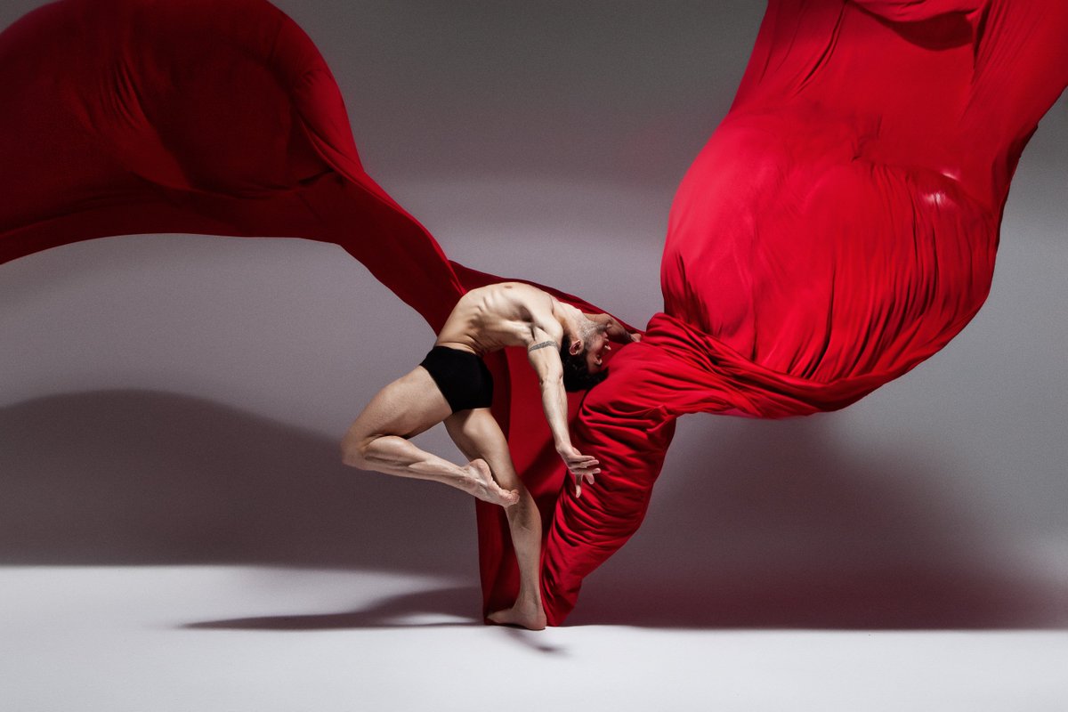 BroadwayDanceM's tweet photo. THEMENISSUE, Josué Ullate ©Joan Crisol https://t.co/D5P8kUV3mV
#themenissue #joancrisol #josuéullate #antoniobordera https://t.co/XWwAS85Bh6