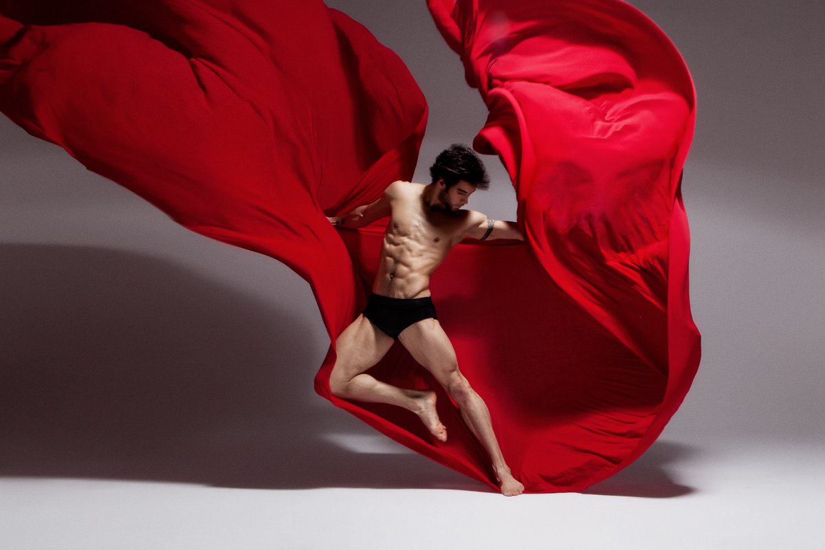 BroadwayDanceM's tweet photo. THEMENISSUE, Josué Ullate ©Joan Crisol https://t.co/D5P8kUV3mV
#themenissue #joancrisol #josuéullate #antoniobordera https://t.co/OxMgbpMIsL
