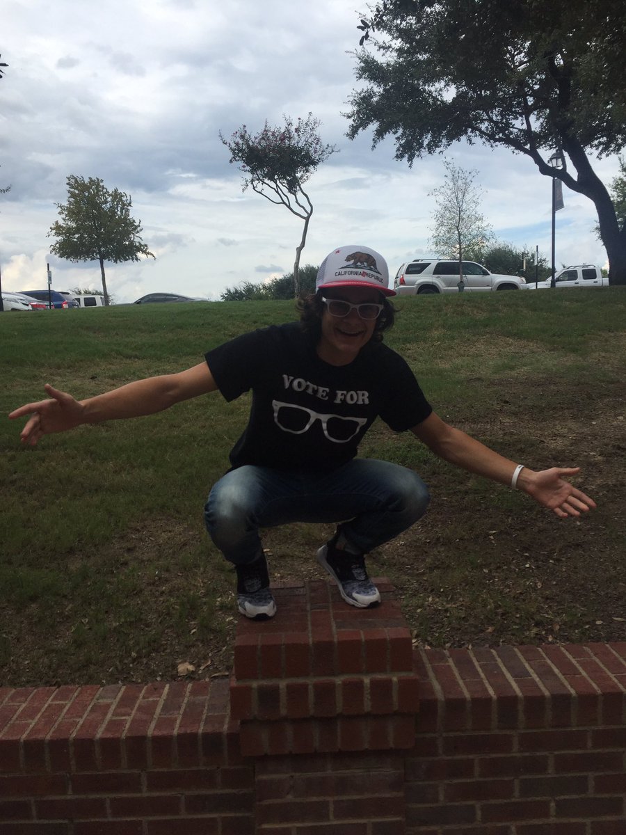 CooperM4SGA's tweet photo. The shirts just came in! For 15$ you rock one of these dope shirts! If you want one send me a dm. #CooperM4SGA https://t.co/ZqIgtuhKcz
