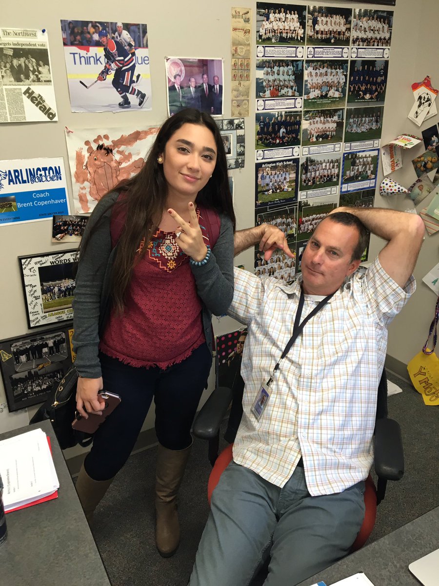 TRUATOWNGOSSIP's tweet photo. BREAKING NEWS! Thought "Uncle Brent" was just a nickname!? Think again! Tifani is Mr. Copenhaver's niece! Xoxo- AG https://t.co/Bc15hFDKb0