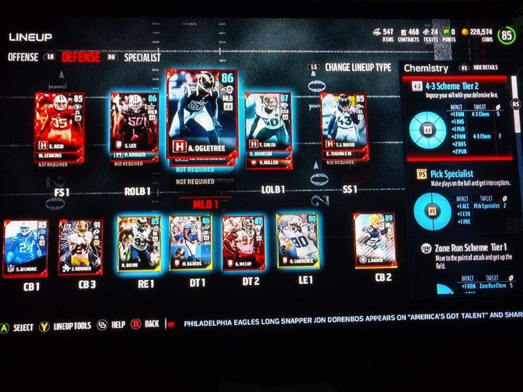 David_S_Hunter's tweet photo. @MUTGuru you can see that it says 7 but has 8 pieces in the circle. My backup MLB is 4-3 bengals team hero. https://t.co/fyC1N6GnxD