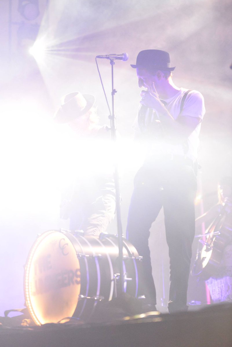 CavDailyPhoto's tweet photo. Photo Album: @thelumineers light up @CvillePavilion: https://t.co/p4Kt9MCFhS https://t.co/INFPB94tOM