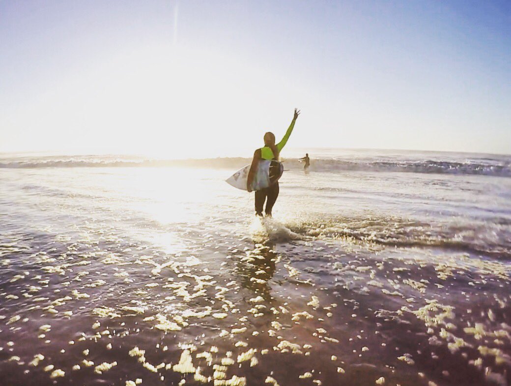 Hand up to a grin that grows faster than times goes @roxy @gopro #gopro