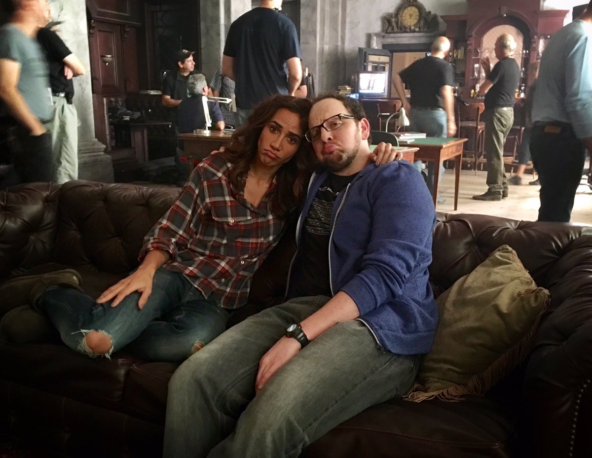NinaLisandrello's tweet photo. Hey #Beasties, JTnT are live tweeting tomorrow's SERIES FINALE of #BATB at 9/8c on @TheCW. Bring ur Q's &amp; Kleenex. https://t.co/JpwiEbJh6E