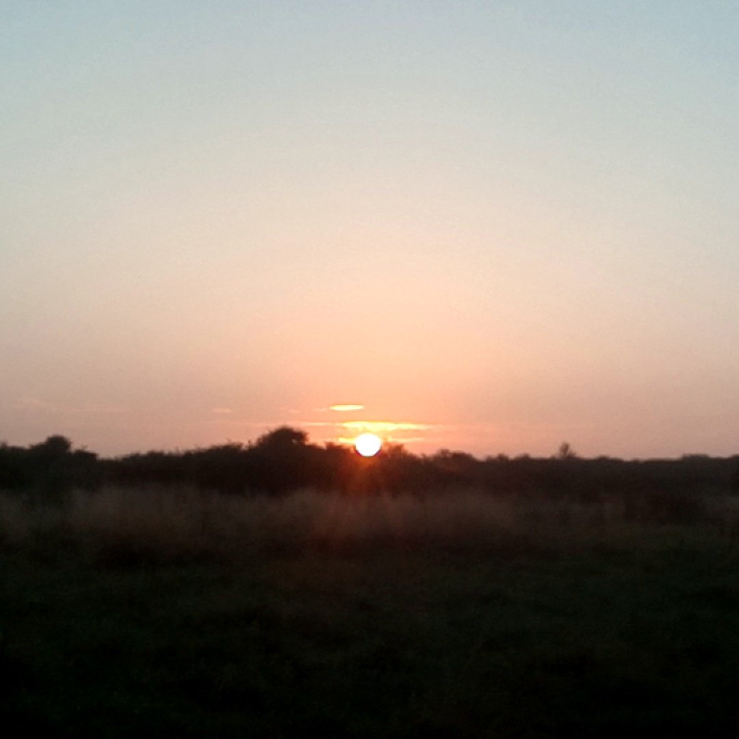 ConnorCochrane7's tweet photo. Sunset #Hull https://t.co/m1RwOct09A
