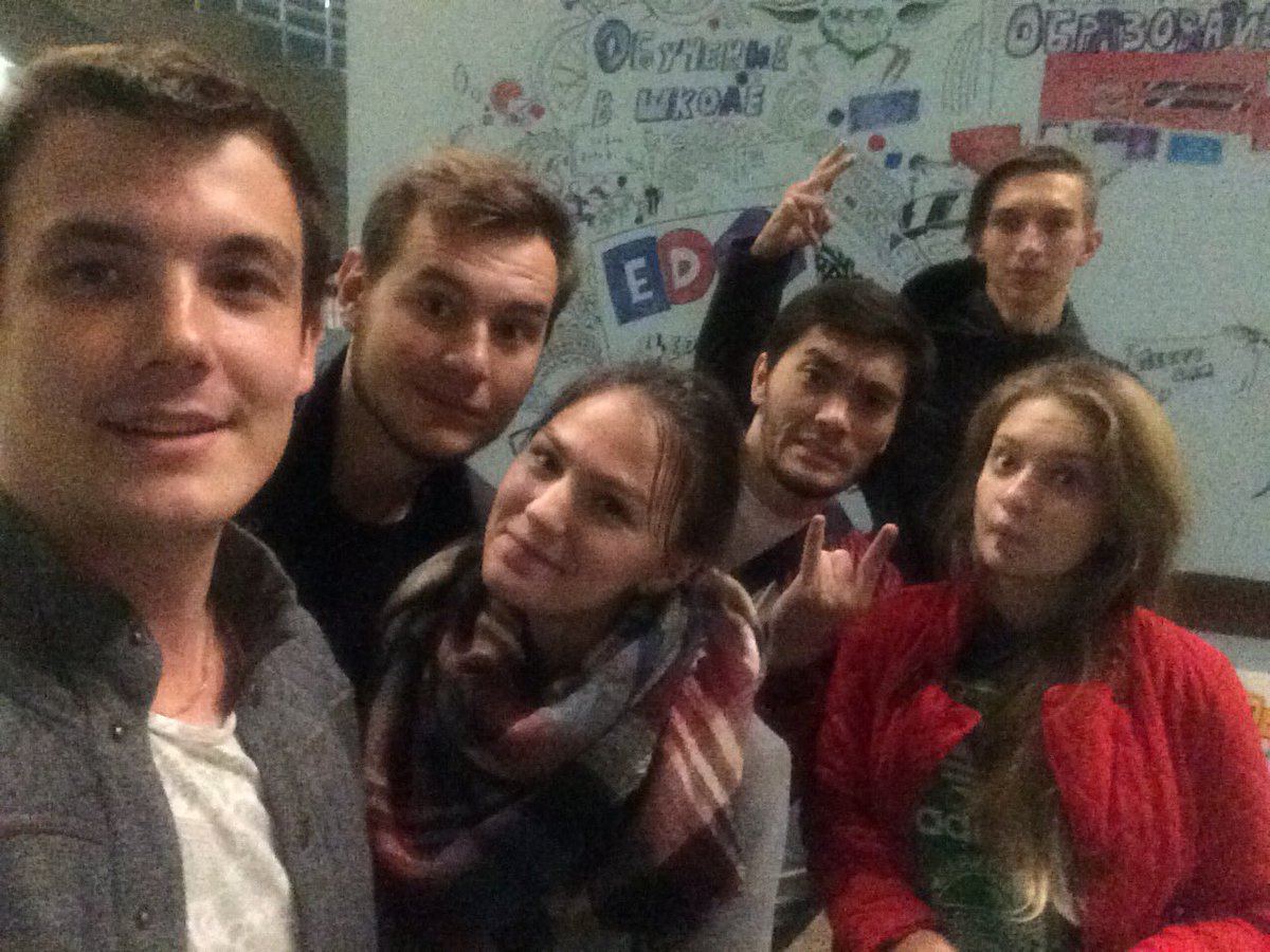 AnastasiaYats's tweet photo. #EDCrunch2016 подошёл к концу. Самые бессонные дни и ночи, но с лучшими людьми💙 #MISiS https://t.co/MsLTZtS7bu