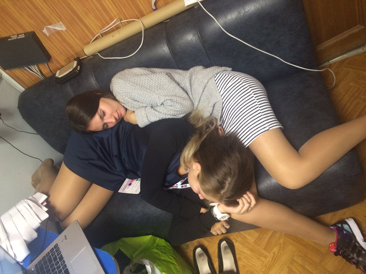 AnastasiaYats's tweet photo. #EDCrunch2016 подошёл к концу. Самые бессонные дни и ночи, но с лучшими людьми💙 #MISiS https://t.co/MsLTZtS7bu