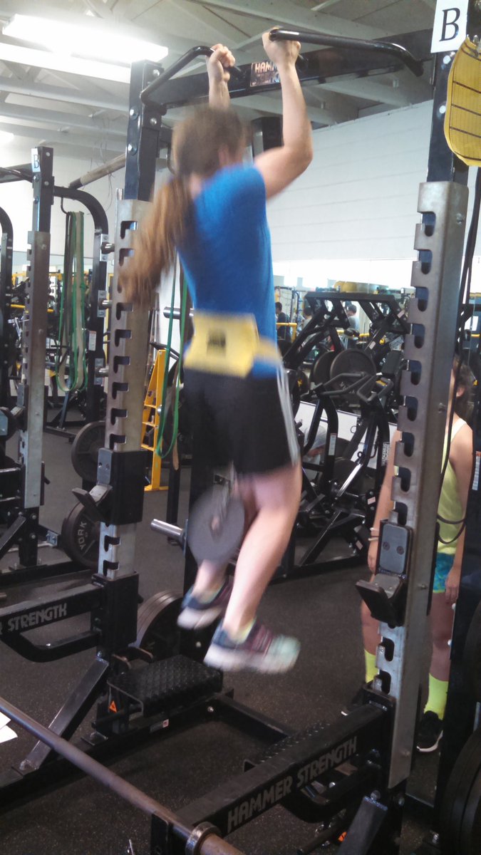 UABearsStrength's tweet photo. Taylor getting after it. Weighted pull-ups with 10 lbs. for 7 reps. #GoldenBearsSB #Notbadforafreshman #BearStrong https://t.co/NDbDW8Rs4t