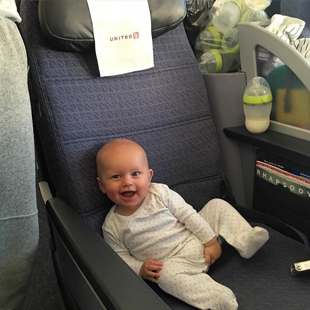 ComotomoUK's tweet photo. Any baby can be an expert traveler like this one, with a Comotomo ready!🍼 https://t.co/USQbfGmZVU