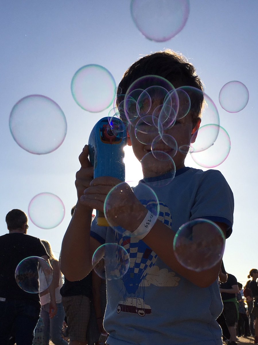 Robnkj's tweet photo. #BubblePrizes https://t.co/oKSDjXavJX