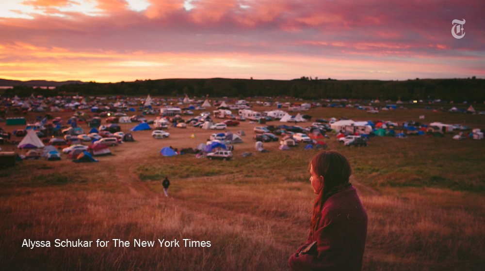 nytimesphoto's tweet photo. Thousands of Native Americans have joined the Standing Rock Sioux to protest an oil pipeline https://t.co/a3jieQWwSn https://t.co/kYwJwn9ubC