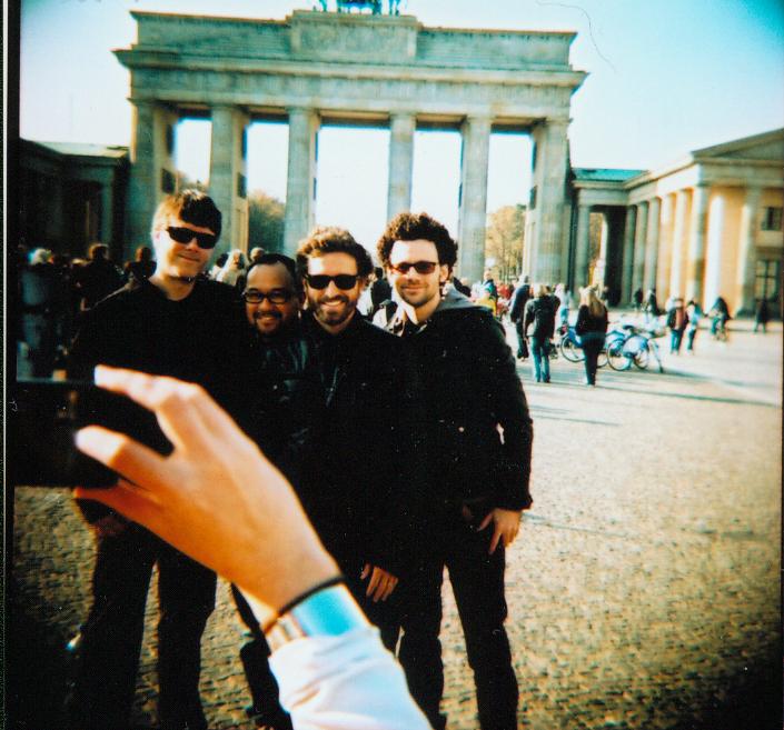 LoudenSwain1's tweet photo. Passport?✔️Adapters?✔️Guitars?✔️Bring The Rock?✔️ C you in 2 wks, #Germany! @jasonmanns @RockwoodxEvents #SPNFamily https://t.co/EWTiWWd9cT