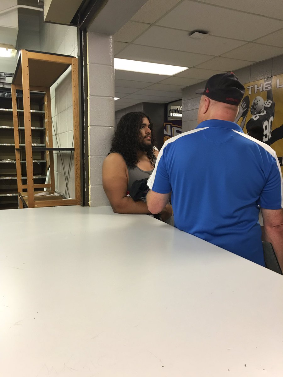 AubreyChampion's tweet photo. The goat @HawiianPunisher being interviewed. #LookAtThatTan https://t.co/pkhN6gHLSY