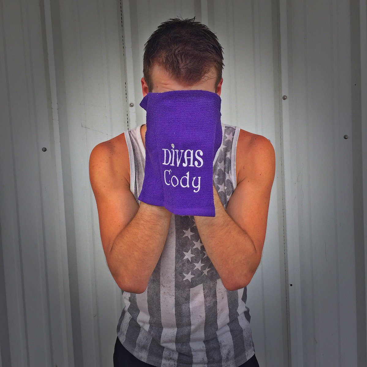 SOT_RoyalDivas's tweet photo. Nothing like a Diva towel for our hot practices! ☀️ Thank you @brileyskelly for our beautiful team towels! https://t.co/sh3WJtf6rg