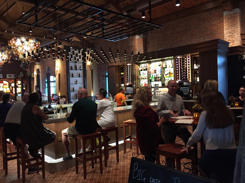 RRichard_AGS's tweet photo. @TechweekInc @Allied_Global @RJCH_KC @victorykc we're just starting! Come out to @lidiaskc to help #KCKicksCancer https://t.co/Oct3ftonCz