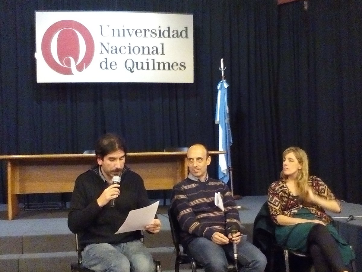 radioahijuna's tweet photo. #FiestaDelLibroUNQ “Balance y propuestas para profundizar los derechos de las audiencias”. @DefdelPublico @RedKilme https://t.co/IIdlKtB7zj