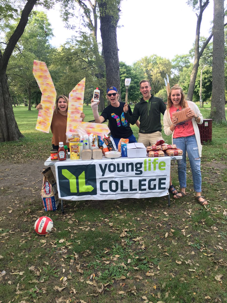 IowaStateYLC's tweet photo. 6:03 see you then, Brookside Park! #younglifekickoff #outchere https://t.co/5Ety8bWMTv