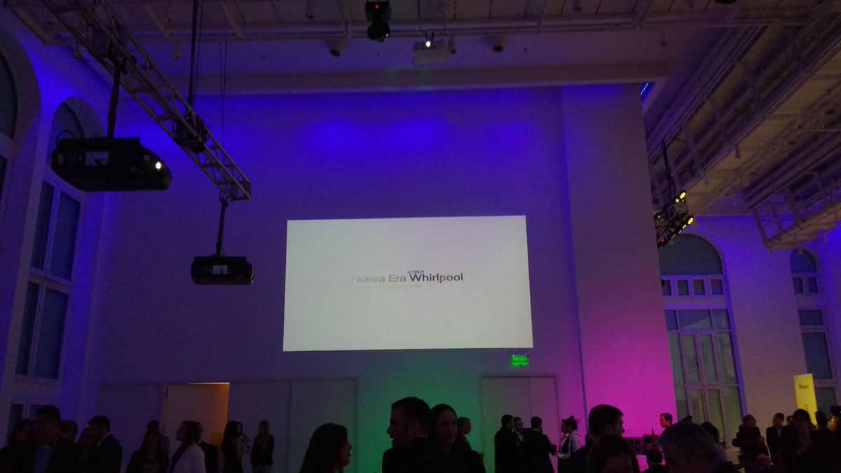 ENretail's tweet photo. La nueva era de @whirlpool_arg se viene con todo y en instantes conoceremos lo nuevo + en profundidad #NewWhirlpool https://t.co/SP35qeOxZu