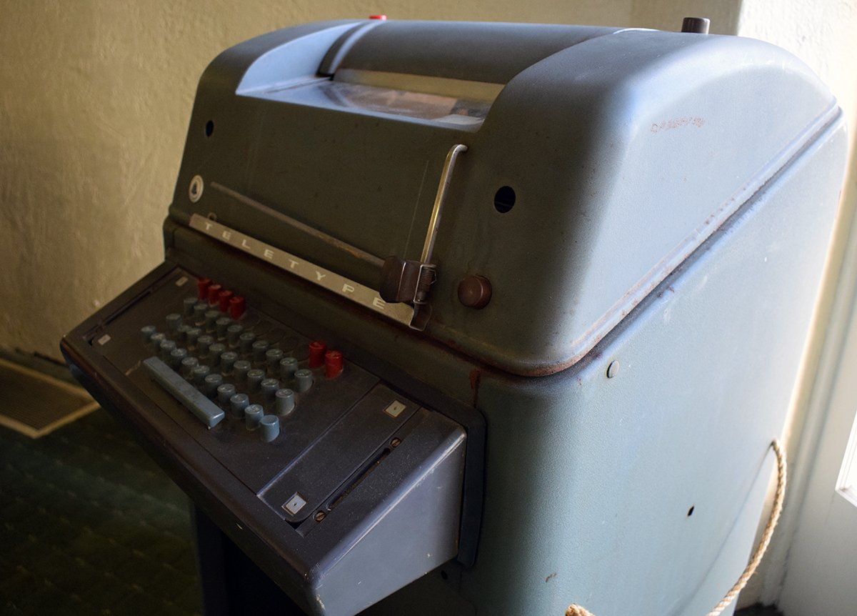 GLADeaf's tweet image. #GLADTour Who remember using #TTY? In our lobby AKA the Green Room, you can find three old TTYs! #ClicketyClack