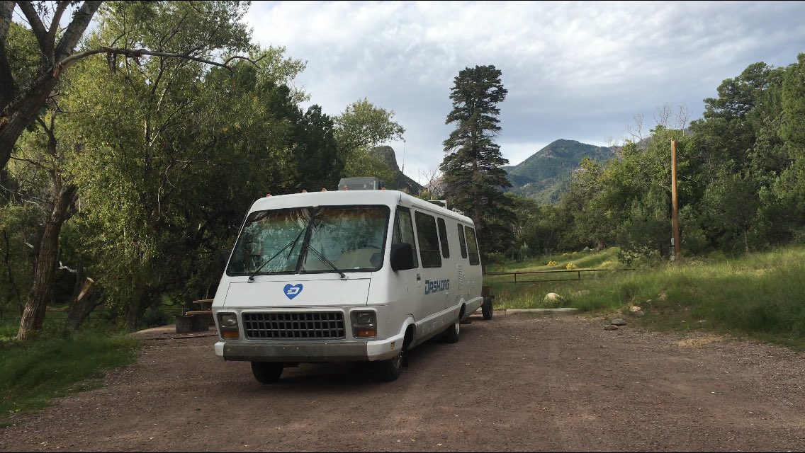 EarthPermit's tweet photo. The #dashmobile in #watercanyon #NM @TheBitMom @TaoOfSatoshi @thedashtimes @dashpay @DASHdetailed @MissLoneStar1 https://t.co/uJZBagTQUZ