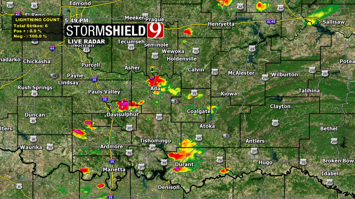 tornadopayne's tweet photo. A few storms across southern Okla. right now.  Lightning with heavy rain.  Moving north at 9 mph.  @news9 https://t.co/ov2A0o6yE9
