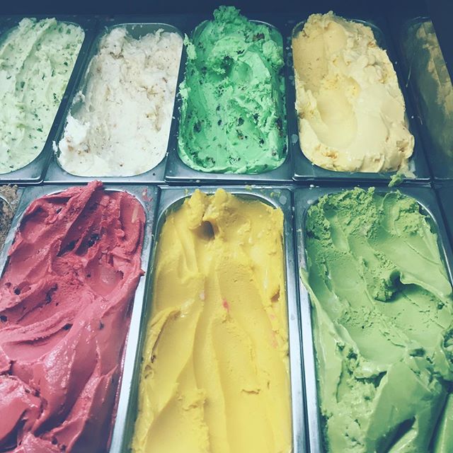saffronroseic's tweet photo. What flavor should we have today? https://t.co/amdiVYIrRB