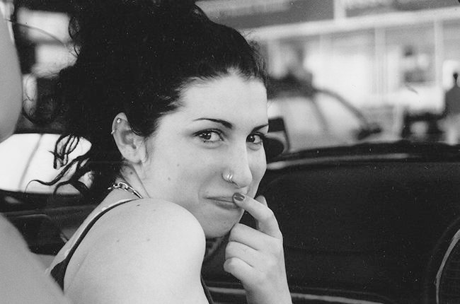 prelurd's tweet photo. 🌹  lauren as amy 🌹 #33 https://t.co/OV6Cu2I3jY