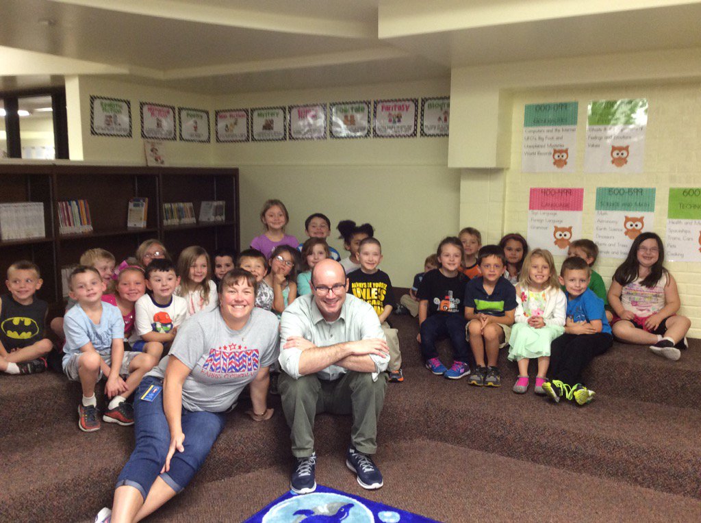 shoustonk's tweet photo. Houston Kdg posing with Troy Cummings, an awesome author &amp; illustrator from Indiana! #hooray4harris #gcscpride https://t.co/5NOo9qp4Gc