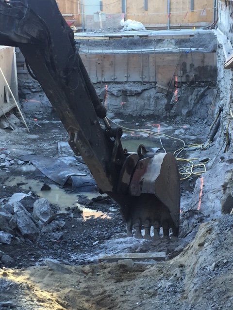 mvezina68's tweet photo. 7500cubicfeet close to complete! #nxburst #controlleddemo #capitalcutting #cccgroup #bestcrewinOttawa #nchca https://t.co/eavQb8tFIU