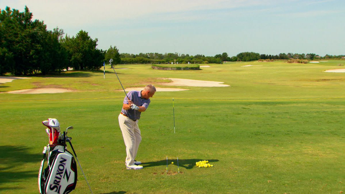 .@martinhallgolf heads outside to <a href="/RoyalStCloud/">Royal St. Cloud</a> for a lesson on club face awareness