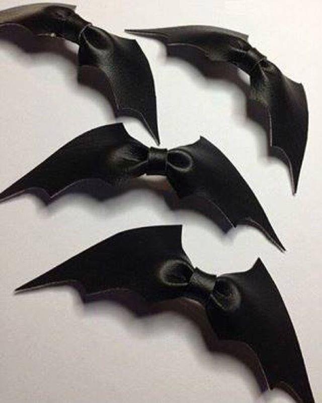 Batman bowtie - classy &amp; badass at the same time! 
#batman #batmanfan #bowtie
