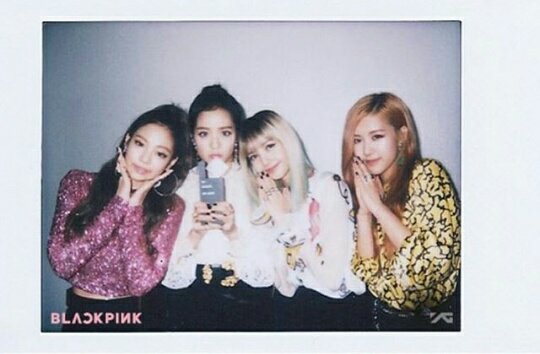 blackpinkhqpic's tweet photo. full team
Jennie &amp; Jisoo &amp; Lisa &amp; Rose
#BLACKPINK 
#JENNIE
#JISOO
#LISA
#ROSE
#YGfamily https://t.co/0tpbA186iq