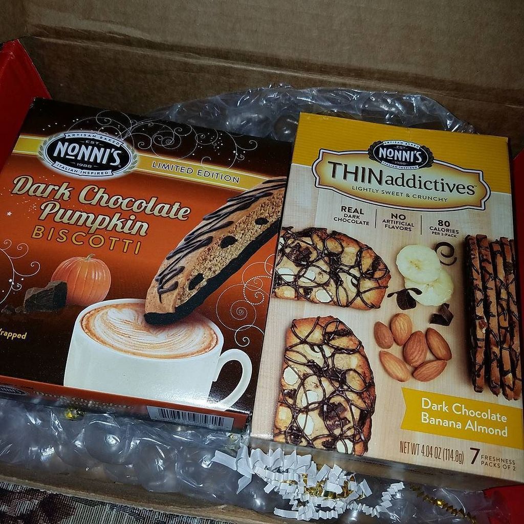 nycstylecannoli's tweet photo. I love when gifts arrive
#nonnisbiscotti #pumpkin #thinaddictives @thinaddictives #instay… https://t.co/l63cjMHiTz https://t.co/QUJNBMCpOj