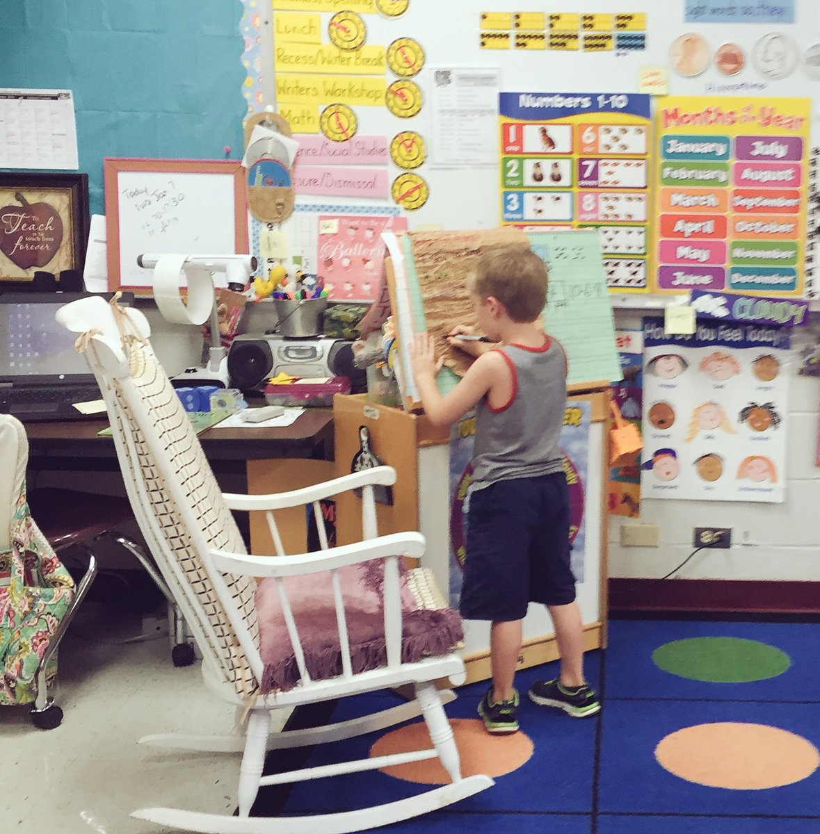 NISDEvers's tweet photo. #Eversstrong Learning in action! https://t.co/cQwwnWgQXO