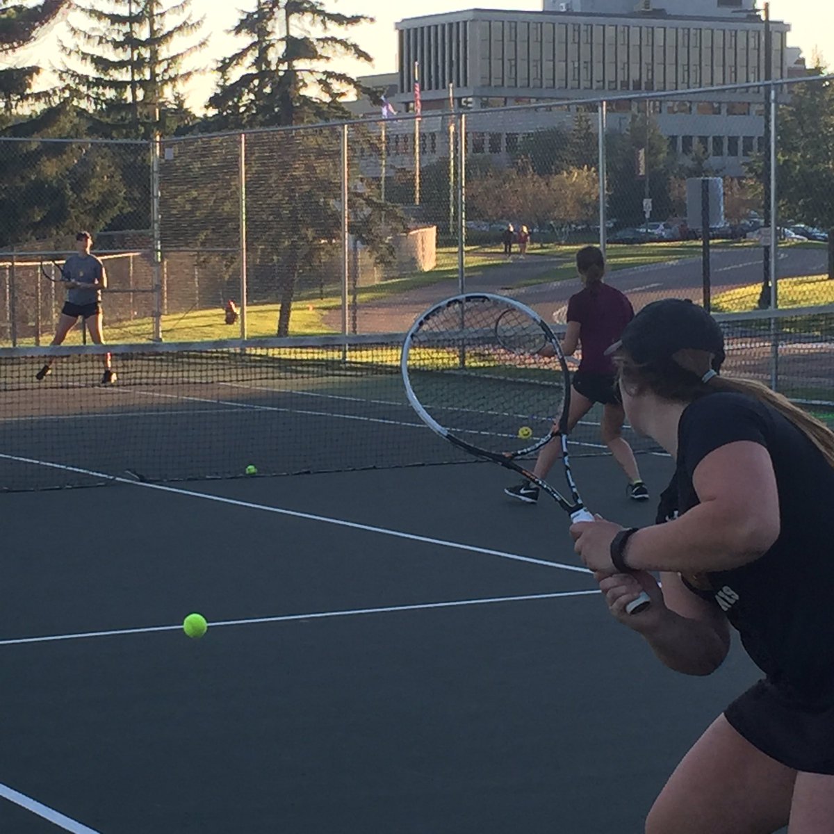 UMD_Tennis's tweet photo. Great day for some doubles drills! #BulldogCountry https://t.co/TUWqz9JuYq