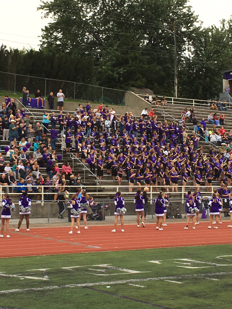 wallsljj's tweet photo. BEAST Homecoming parade and pep rally rocked!!!  #BuildTheNation #BEastMode24/7 #P2BA-BEAST https://t.co/Mw5eYUPi8o