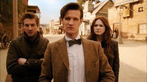 mattsmithisabae's tweet photo. #4YearsSinceATownCalledMercy #EleventhDoctor #Mattsmith #Amypond #KarenGillan #RoryWilliams #ArthurDarvill https://t.co/rOVgjYRBe9