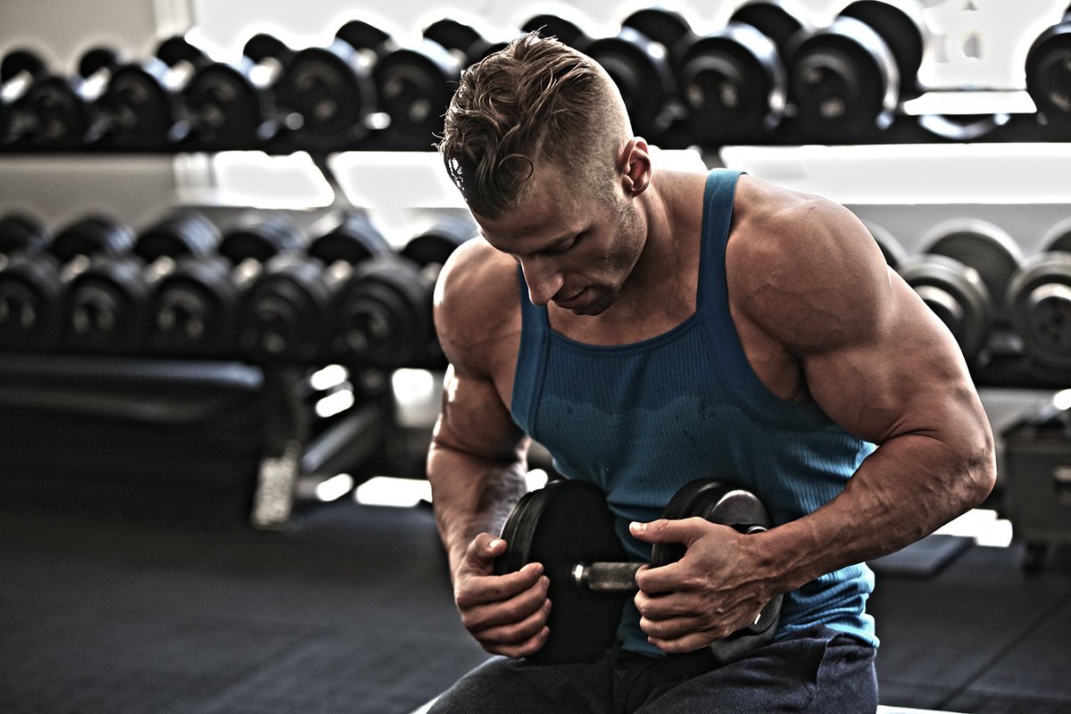 MensFitnessX's tweet image. Build muscle fast—the old-school bodybuilding way. Start with these five workouts: bit.ly/2a6lA4h