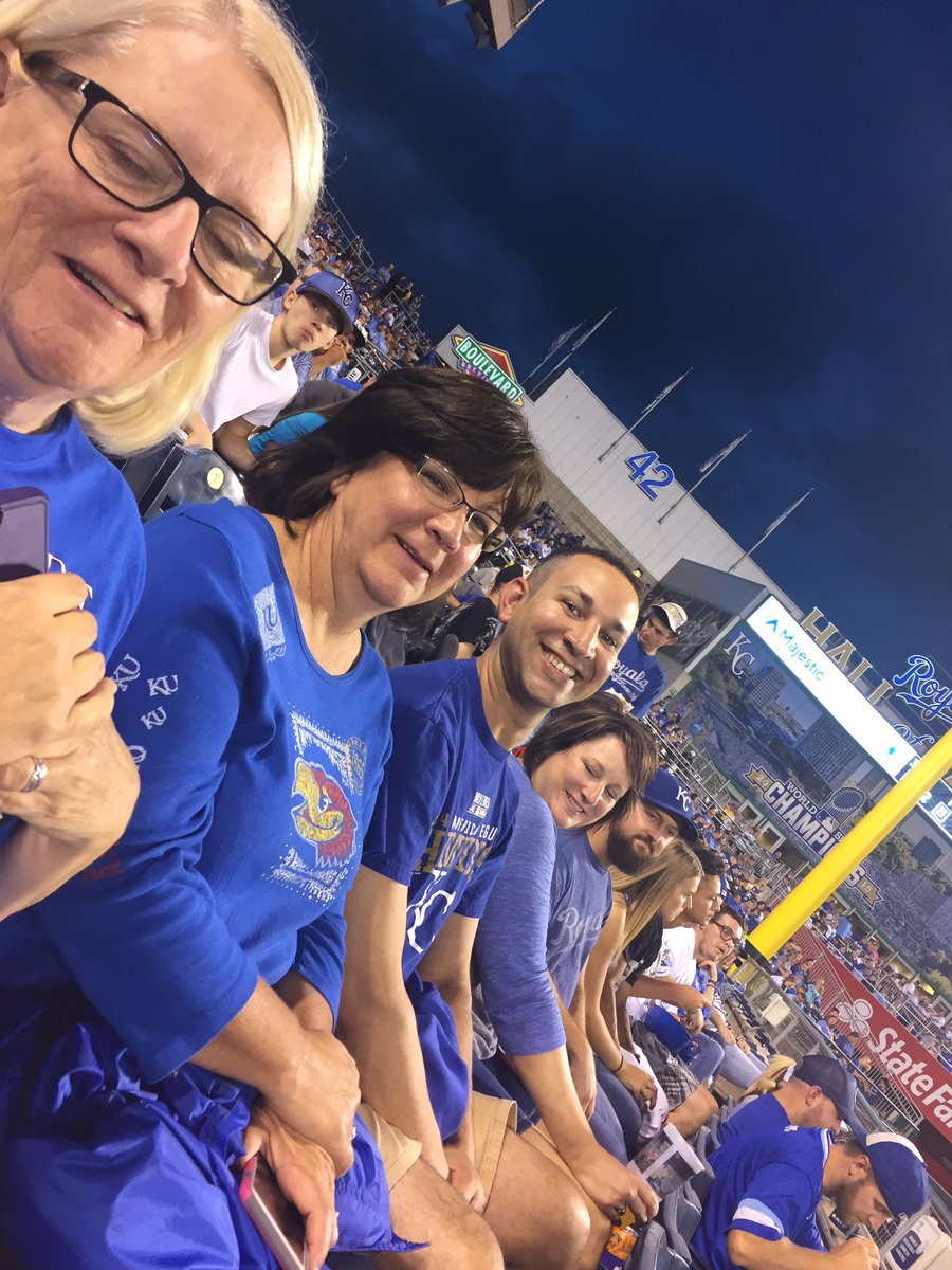 swplains's tweet image. #swprsc consultants taking in a @royals game while working @PeteTweets453 this week #theyareeverwhere #kansanscan