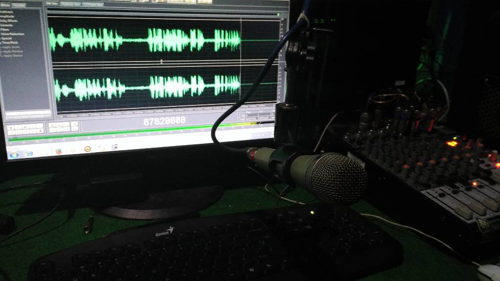 Memaksimalkan Dan Memproduksi Audio Dengan Cara kami... SoundEngineering