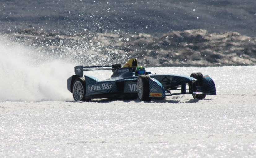 carandbike's tweet image. Here&apos;s Why A @FIAformulaE Race Car Was Driven on the Arctic Ice Cap.
goo.gl/o84vO3 #ProjectIce
