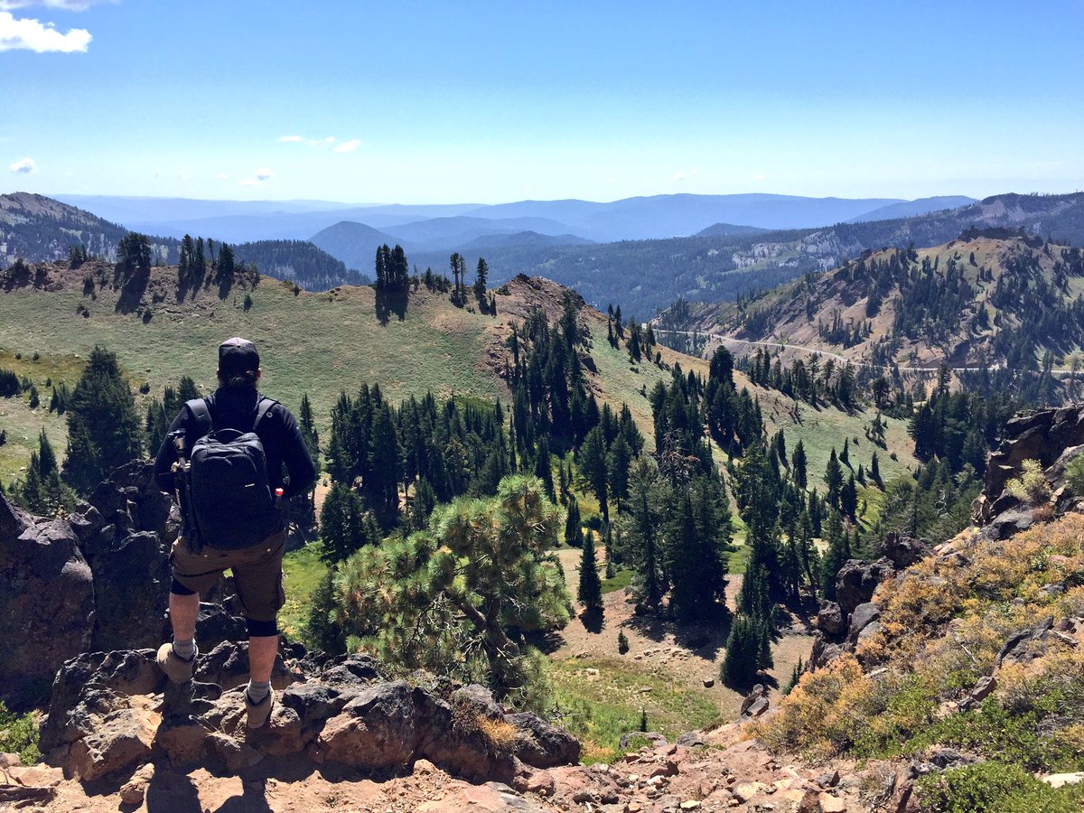 feel4nature's tweet photo. Unterwegs im @LassenNPS bei strahlendem Sonnenschein...#feel4nature #usa #roadtrip #lassenNPS https://t.co/779dhVUnkP