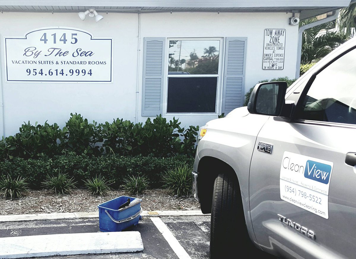 Cleanview_'s tweet image. Does your business have dirty windows?  

Call Cleanview Window Cleaning for a FREE estimate today! 

954-798-5522