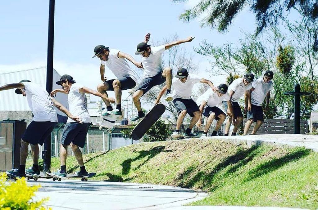 Sk8SpotsMx's tweet photo. Paso a paso dominando al #spot 🎥👊🏽🔥😎
#Repost @carri_alex
・・・
Secuencia: @omaresparzach 
Ha… https://t.co/MZFla7oJl1 https://t.co/jzg4gMEeXF