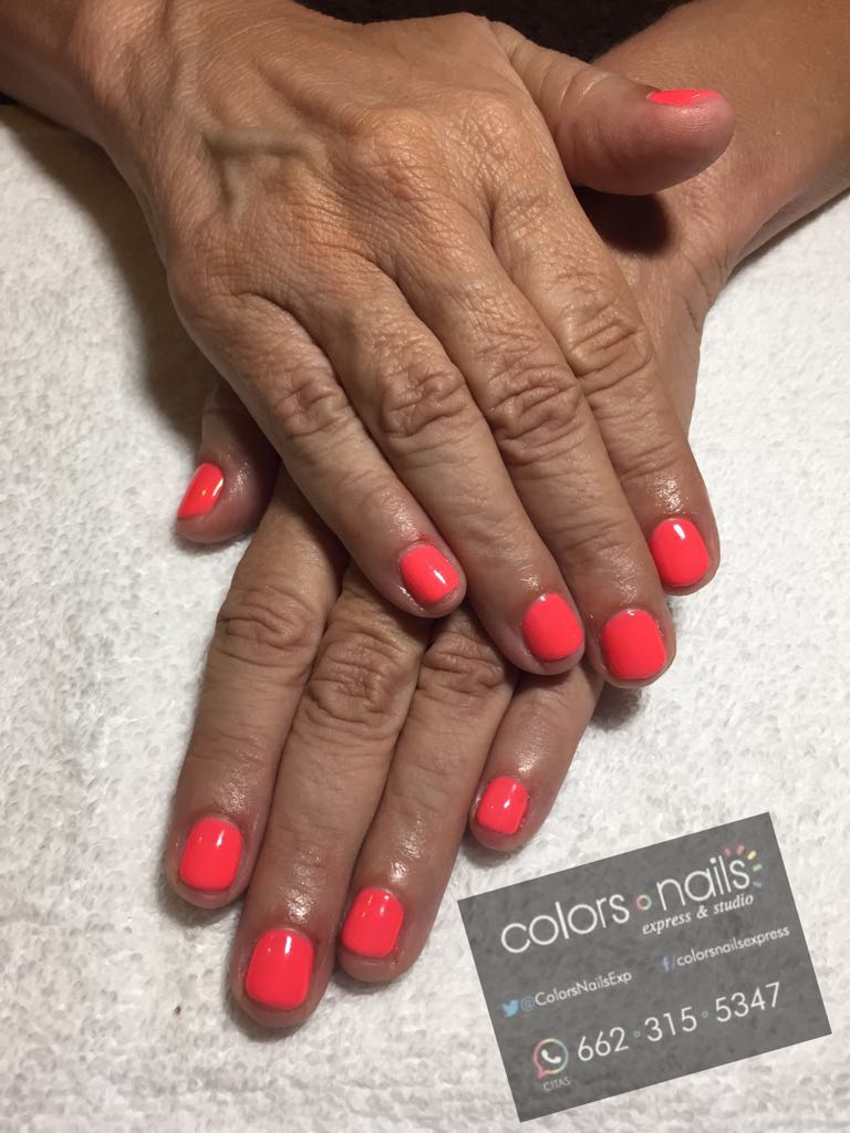 ColorsNailsExp's tweet photo. Una clienta más consentida el día de hoy...
*GELISH $70* 
•Agenda YA el tuyo• https://t.co/gc0i2Z3MVA