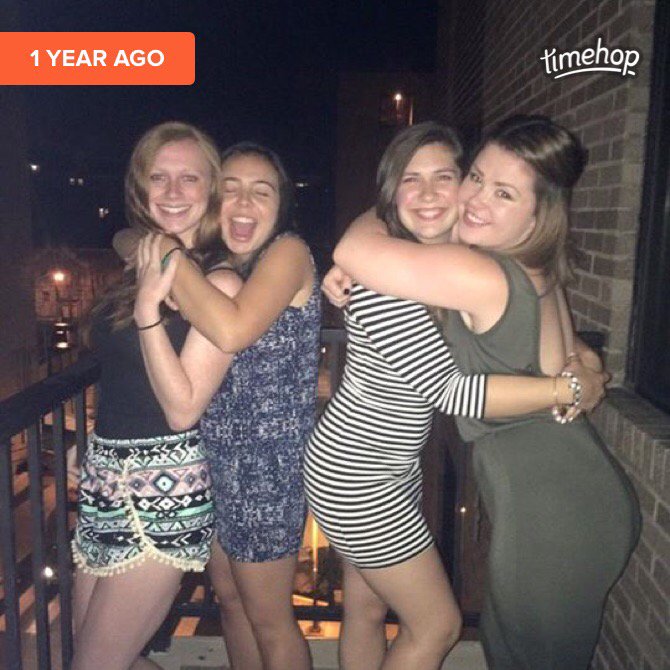 brookeblairr's tweet photo. awe guys 😊 @sar_north @ana_sanmartinn #twitterlesscasey https://t.co/JMXHSrNNDS